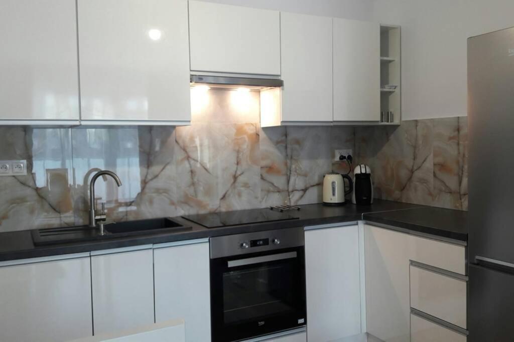 Lux Apartment Close To Medicover And Paley Warsaw Exterior photo